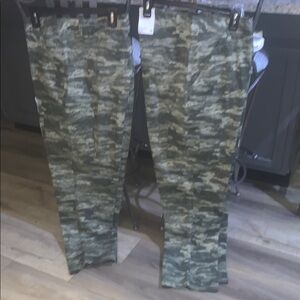 True Nation Green Camo Flex Pants